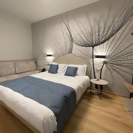 Hotel Central Giacomini Сало Экстерьер фото