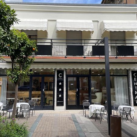 Hotel Central Giacomini Сало Экстерьер фото