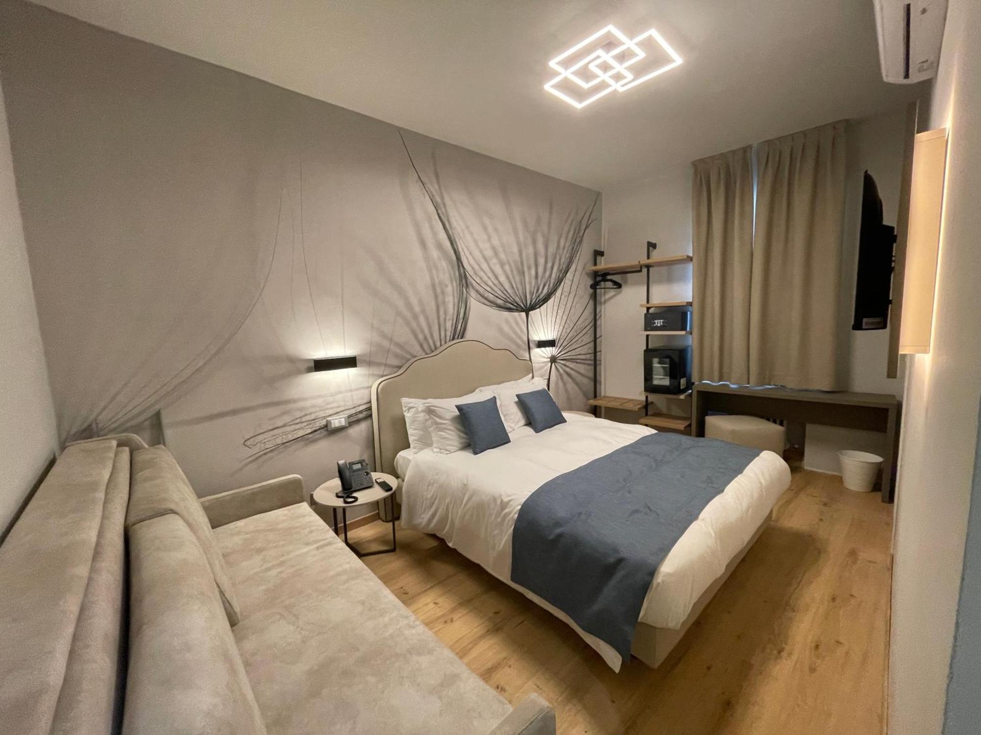 Hotel Central Giacomini Сало Экстерьер фото