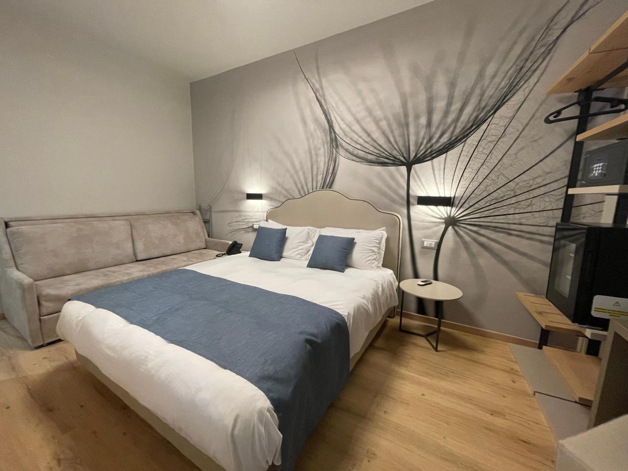 Hotel Central Giacomini Сало Экстерьер фото