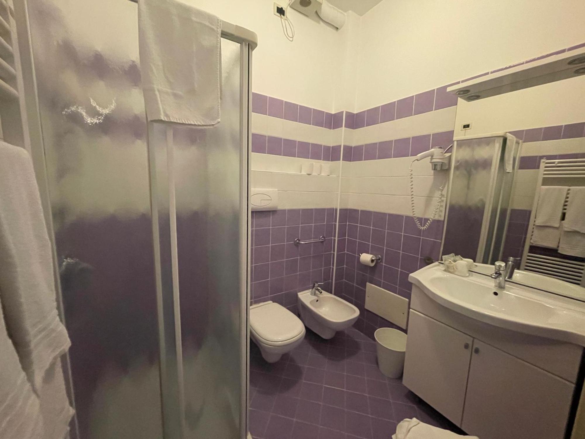 Hotel Central Giacomini Сало Экстерьер фото