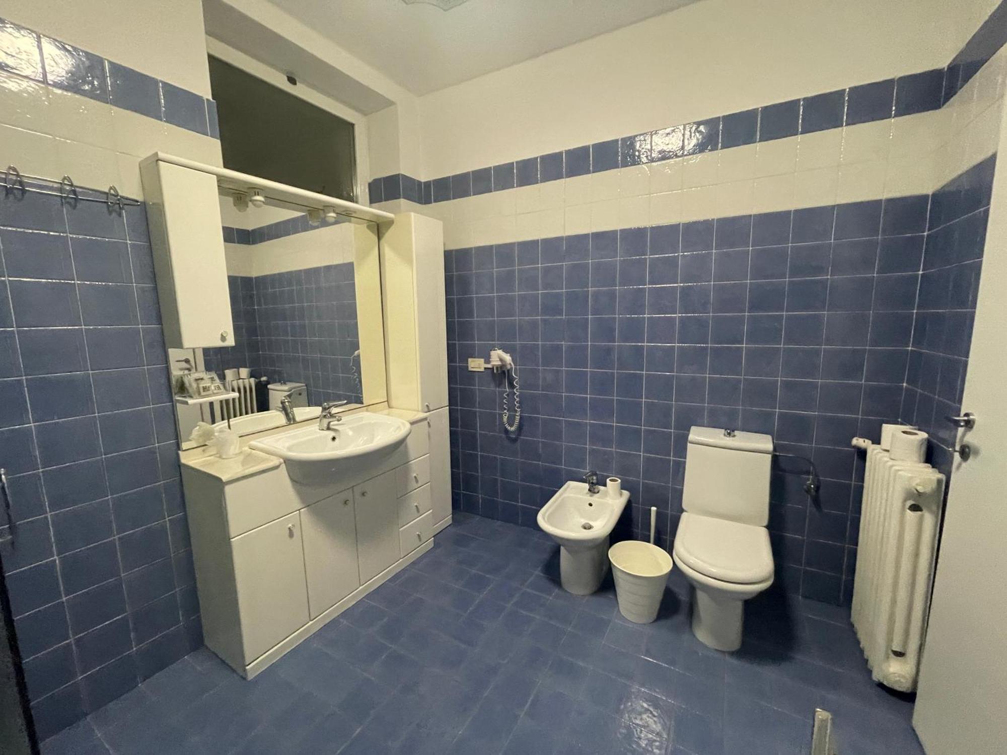 Hotel Central Giacomini Сало Экстерьер фото