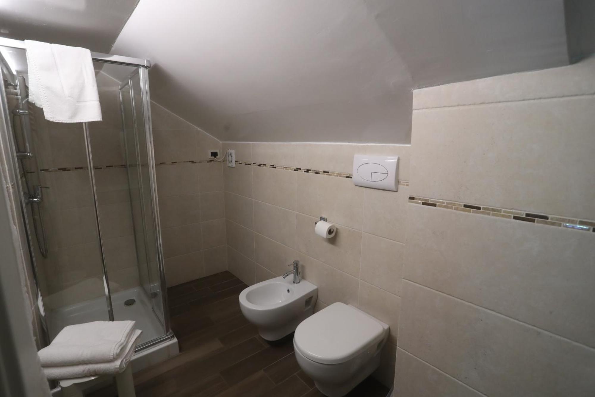 Hotel Central Giacomini Сало Экстерьер фото